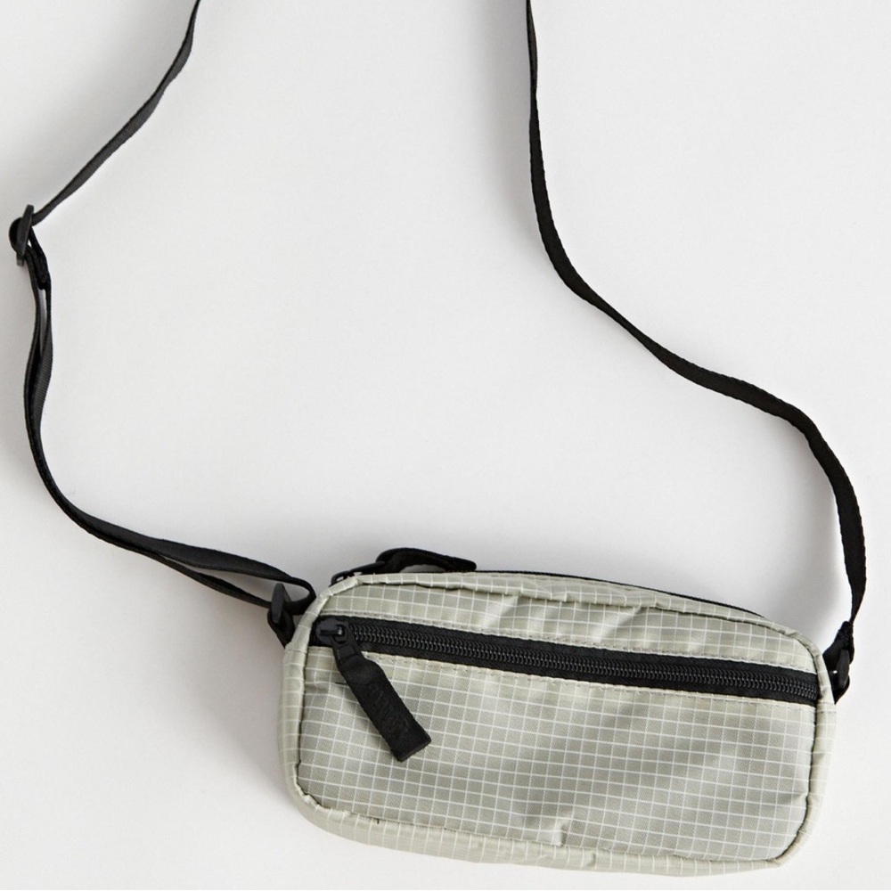 NWT Urban Outfitters | Gray Zip Pouch Bag